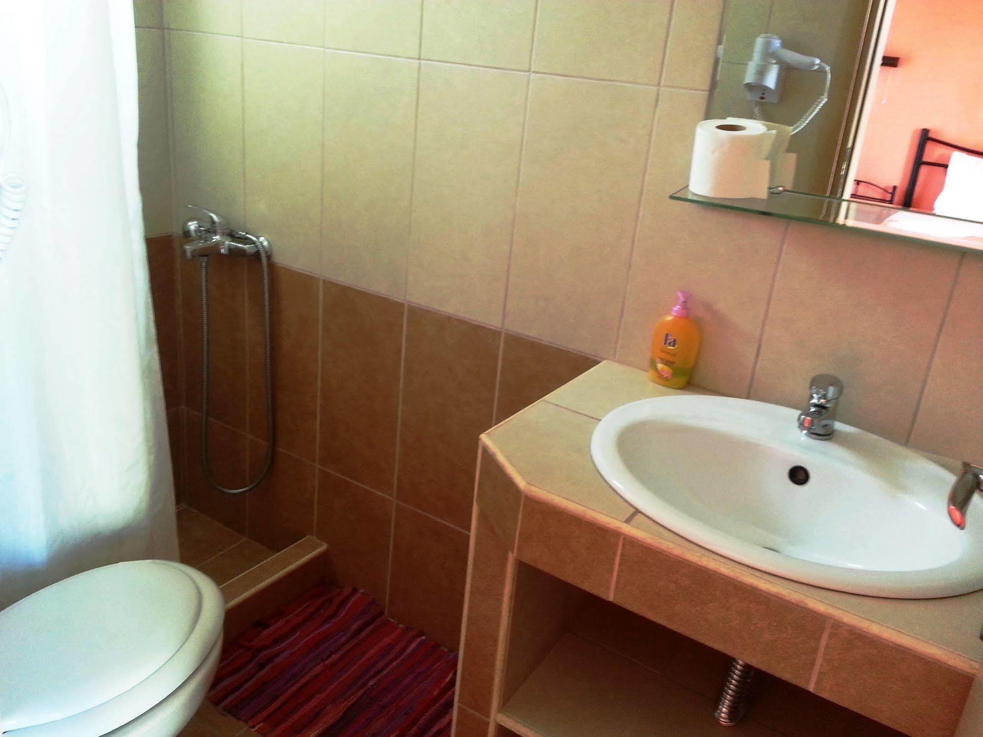 Elenas Garden Apartment Kavos Exterior photo